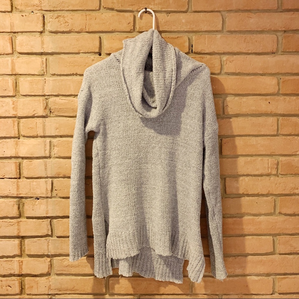 Grey turtleneck